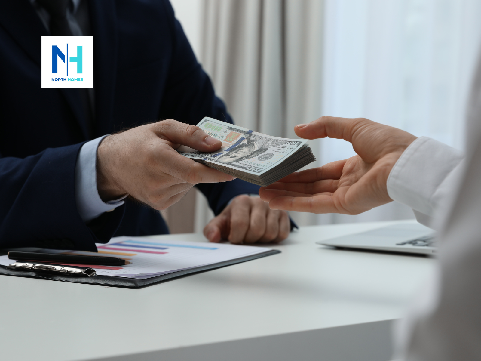 Nộp tiền cọc rồi kí hợp đồng mua bán 